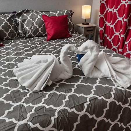 Апартаменты Urban Retreat 1Br With Free Park Хьюстон Экстерьер фото