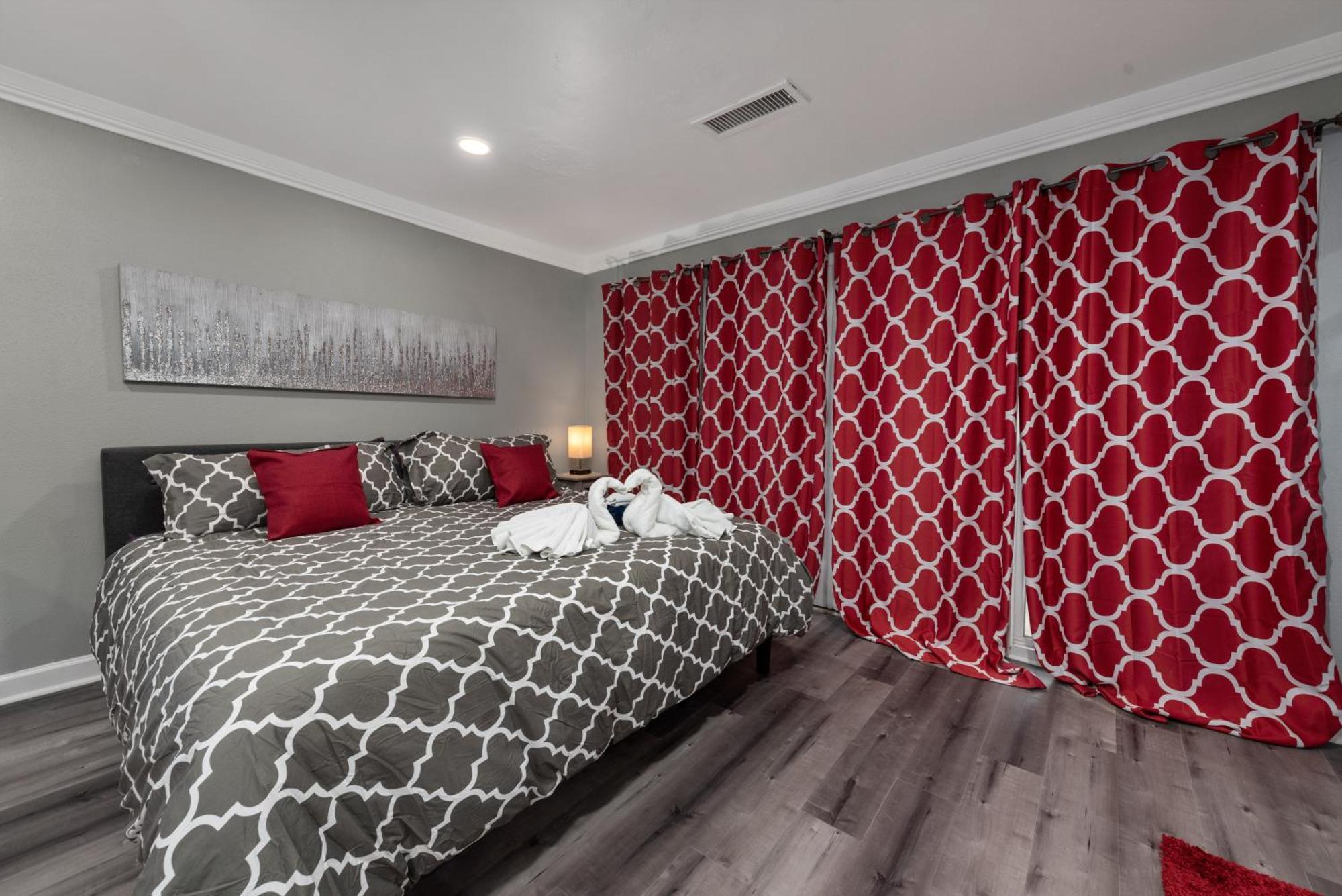 Апартаменты Urban Retreat 1Br With Free Park Хьюстон Экстерьер фото