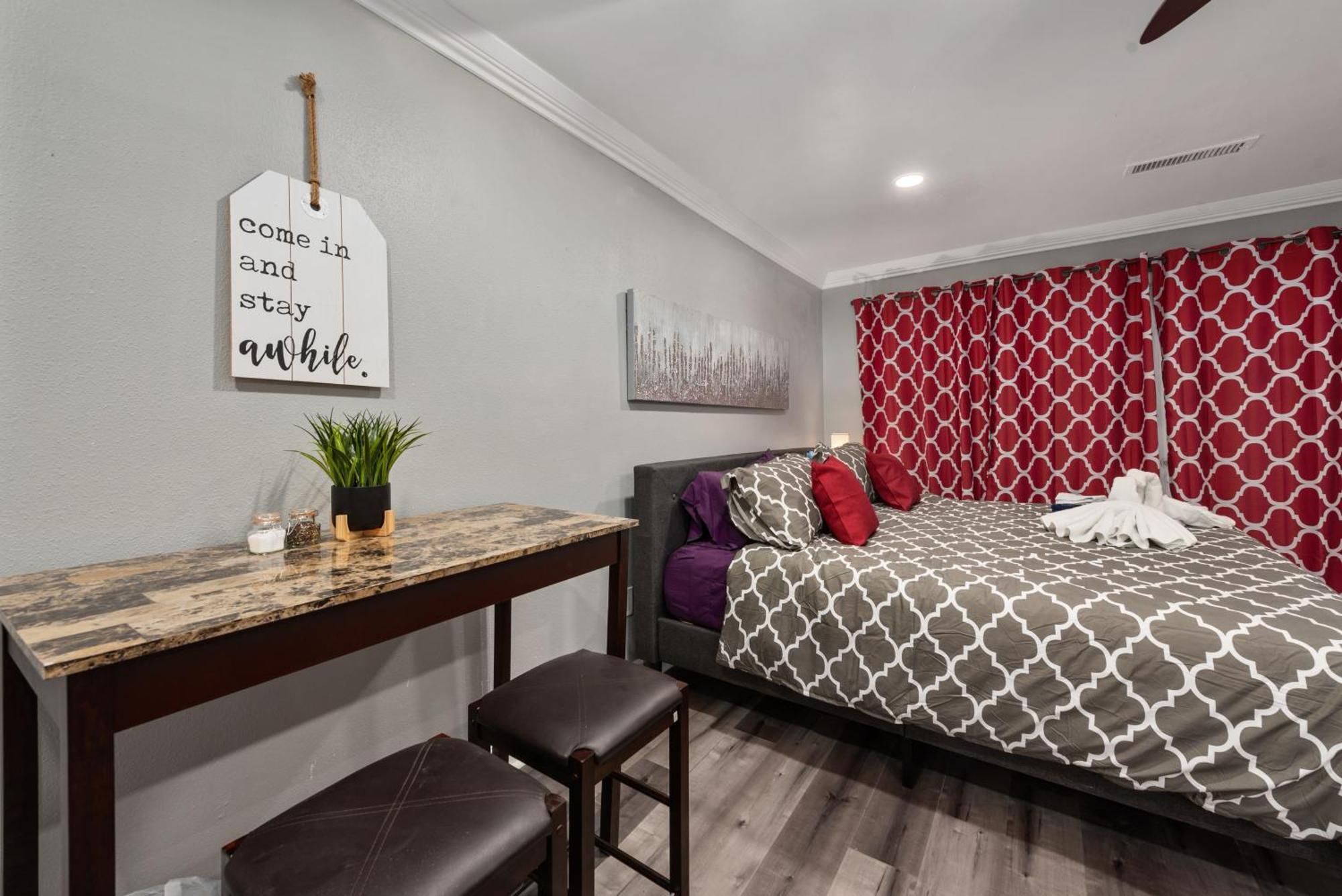 Апартаменты Urban Retreat 1Br With Free Park Хьюстон Экстерьер фото